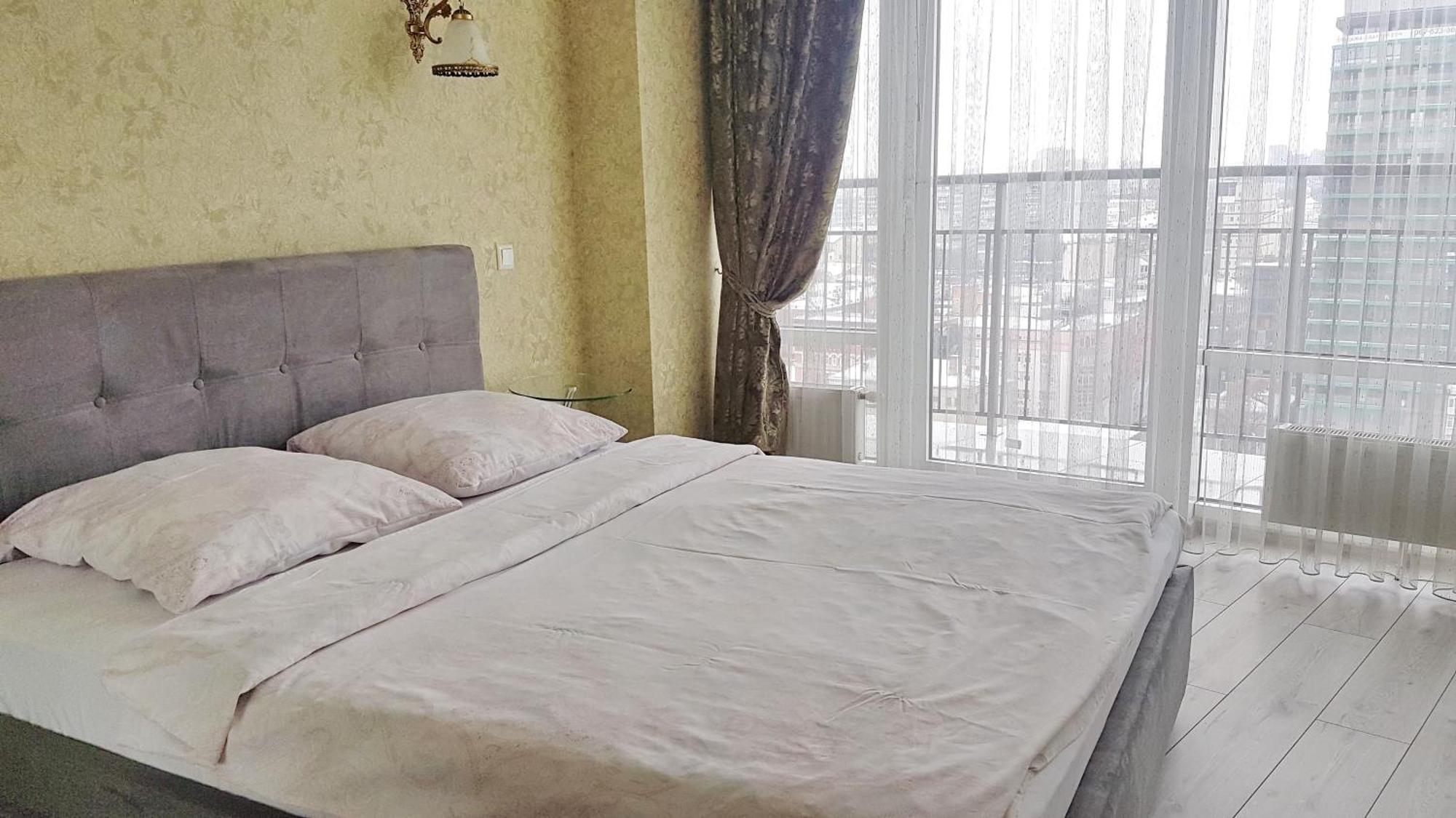Most City Apart-Hotel Dnjepropetovsk Buitenkant foto